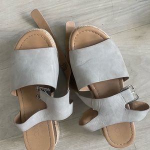 women 7.5 platform sandals, light blue  grey